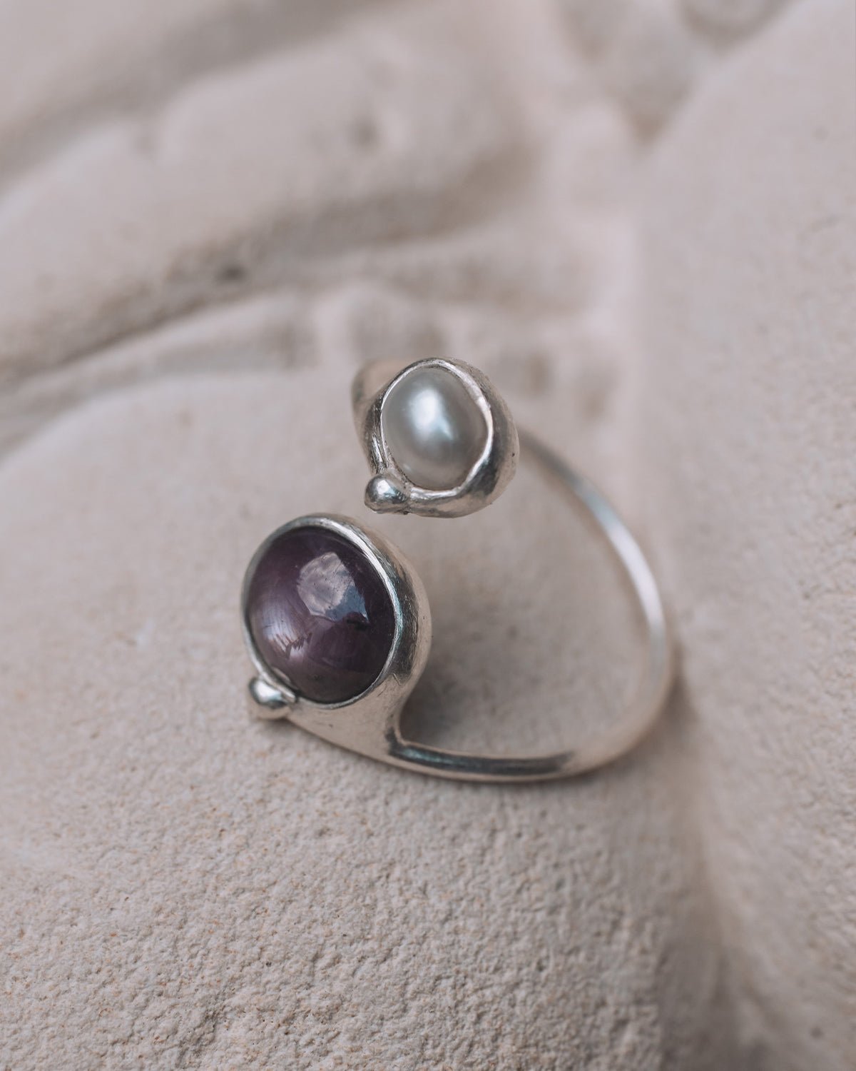 Amys Sternrubin Ring Nella & Sina