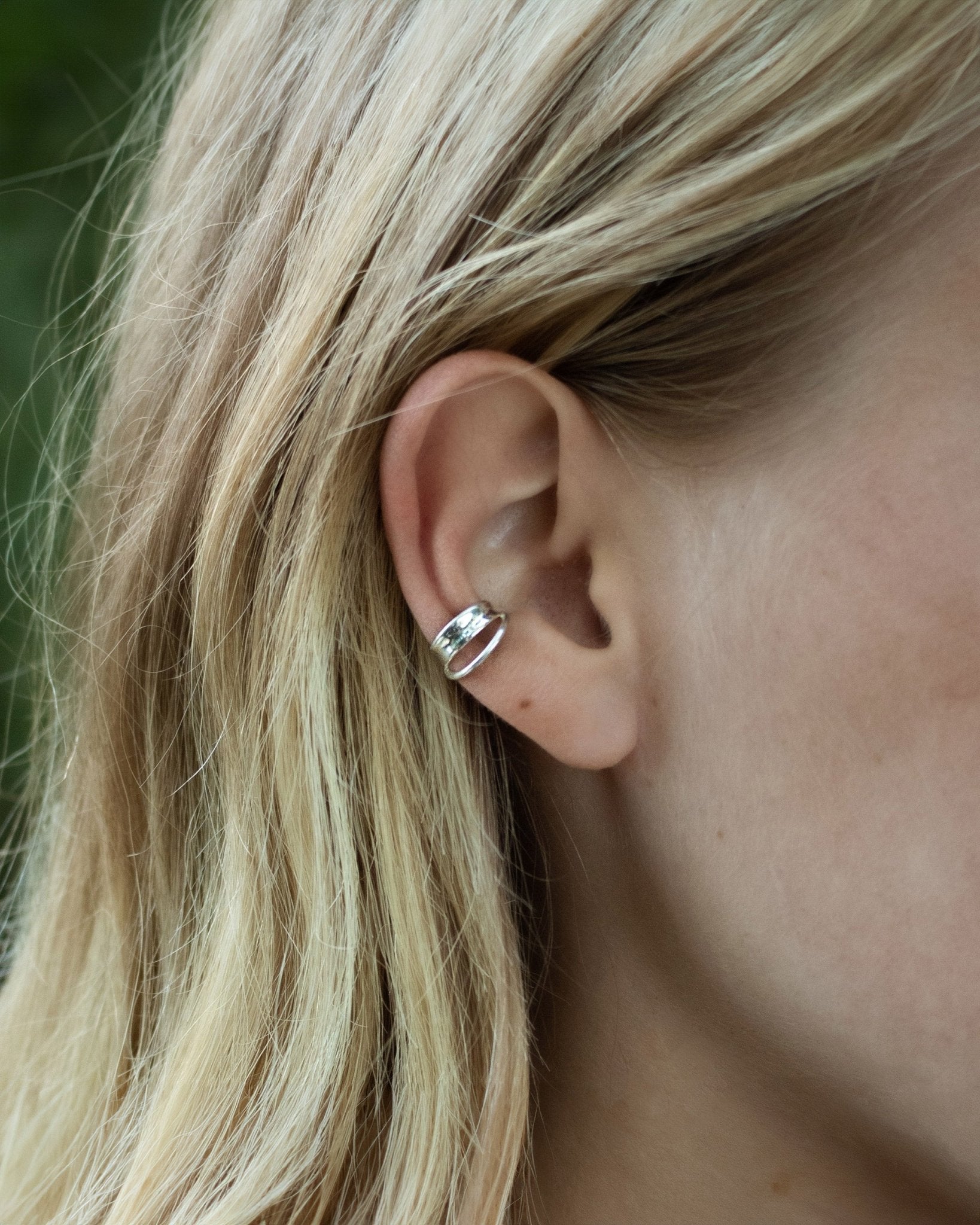 Hannah Earcuff Nella & Sina