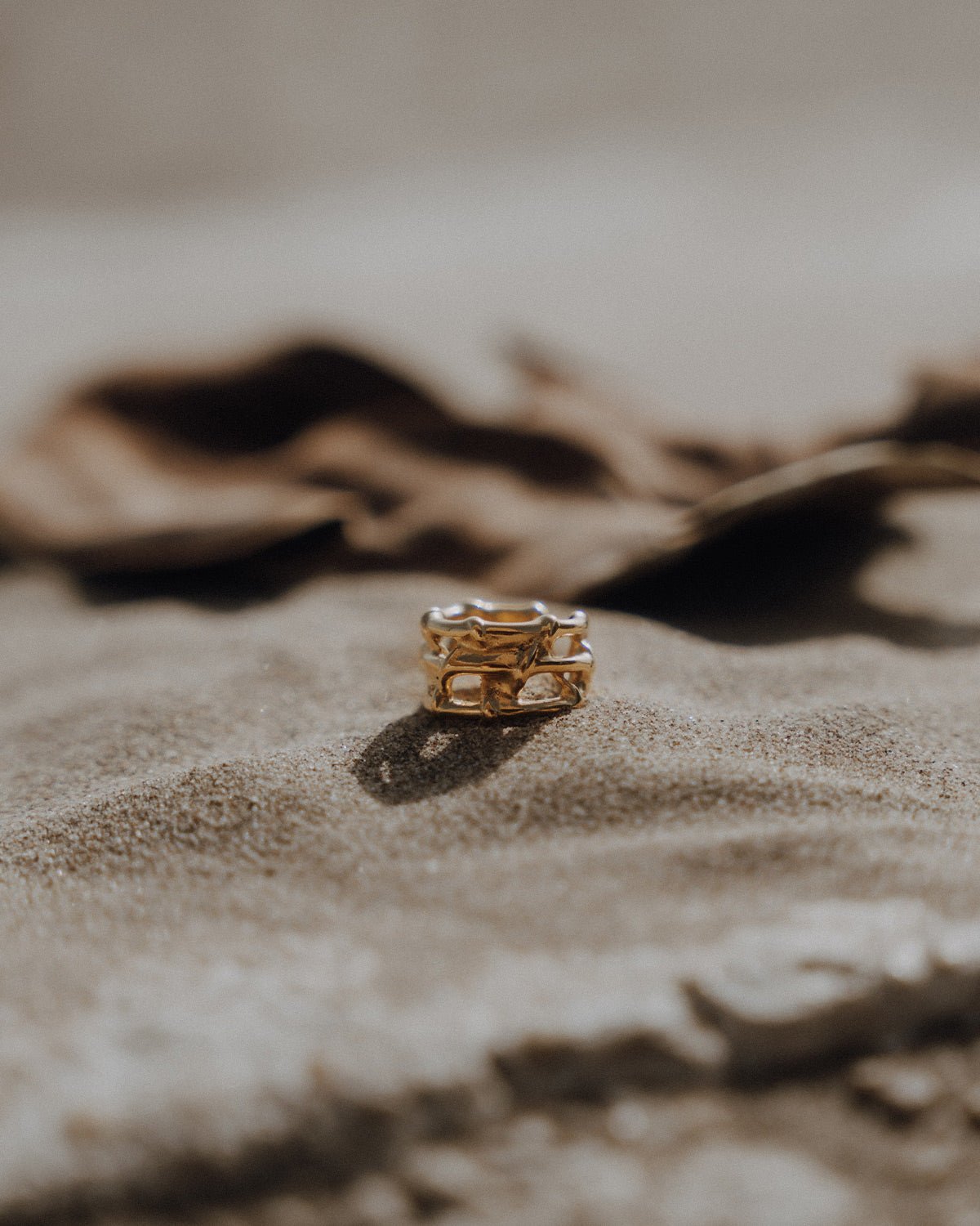 James Earcuff Nella & Sina