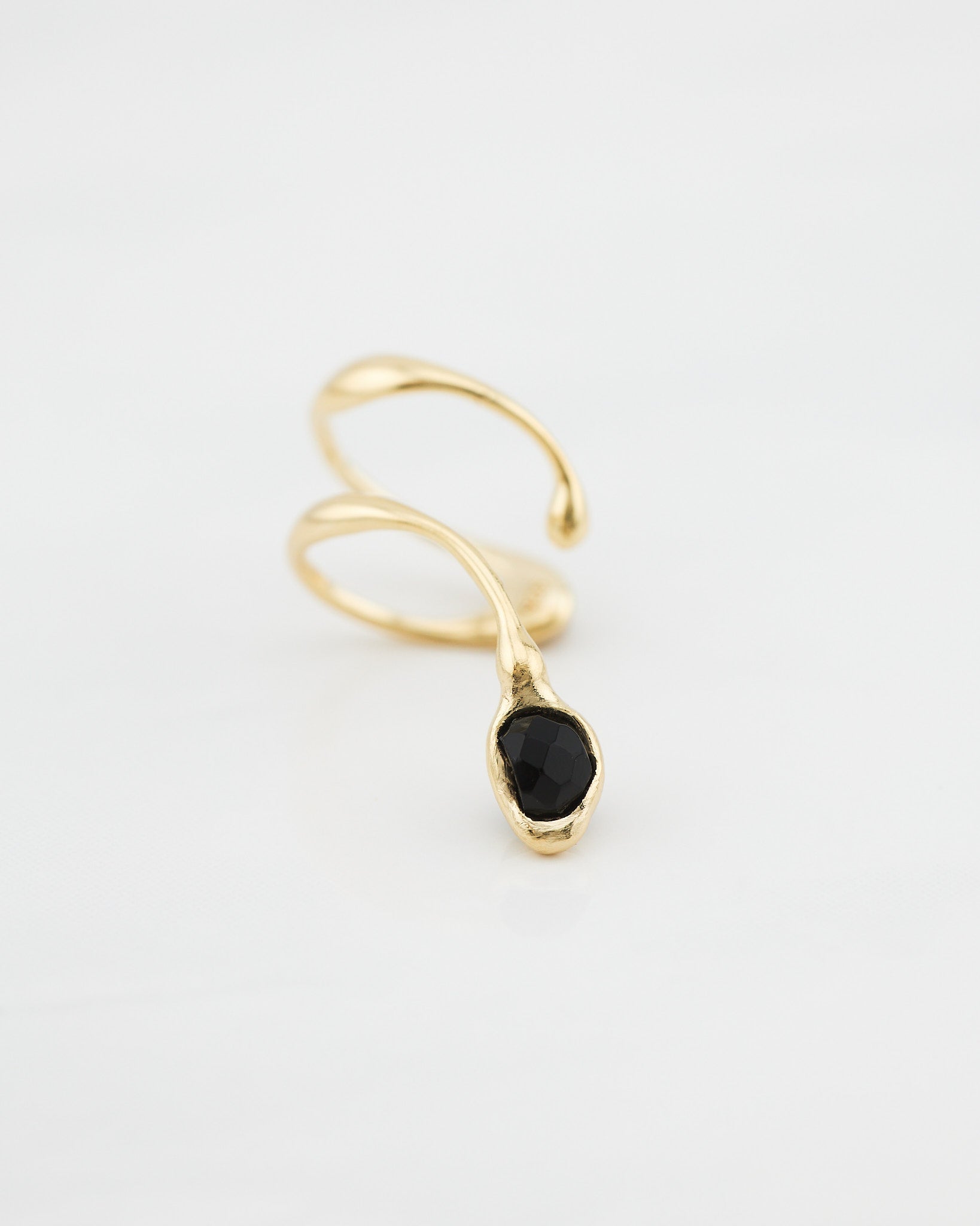 Jana Onyx Earcuff Nella & Sina