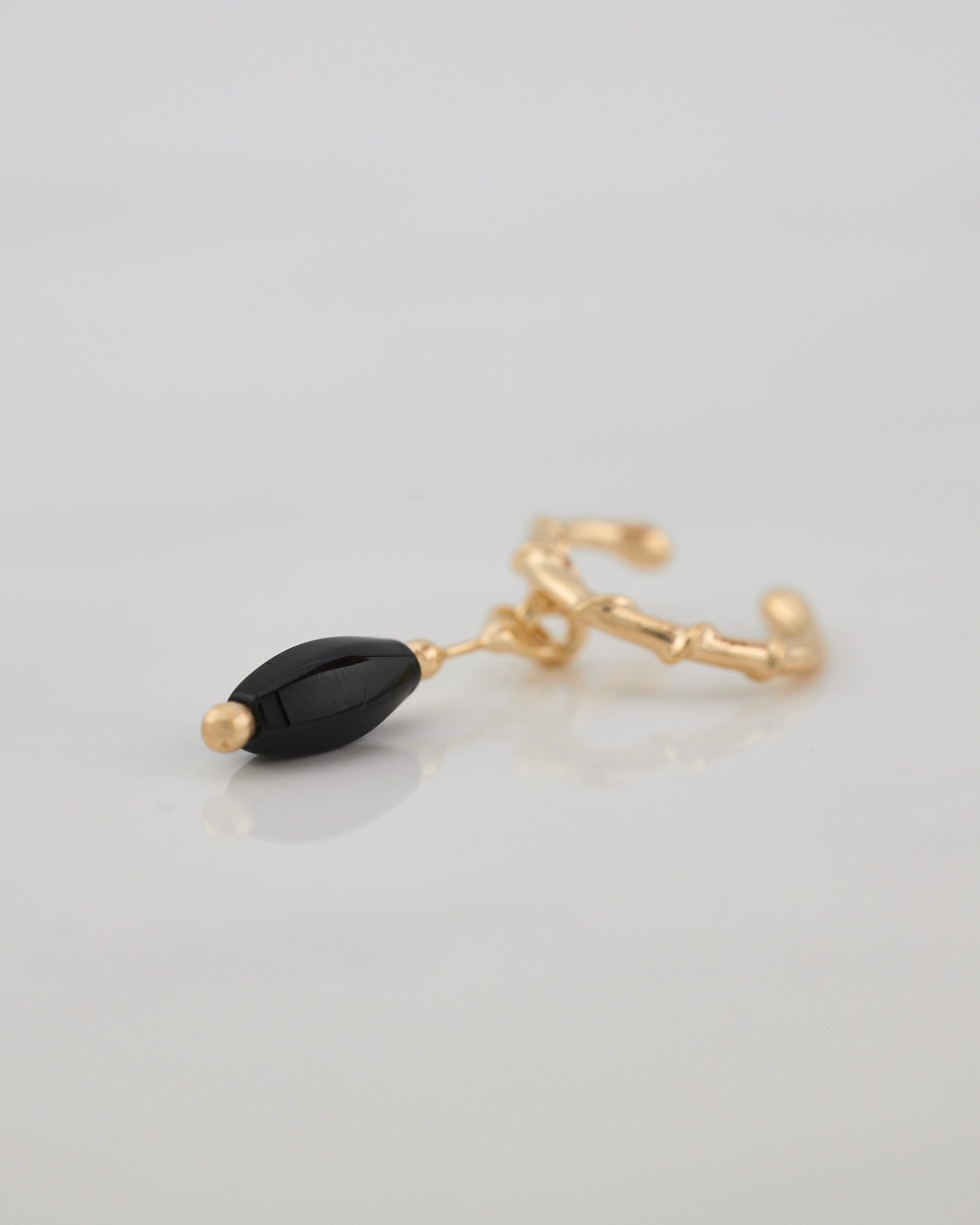 Rachel Earcuff Nella & Sina