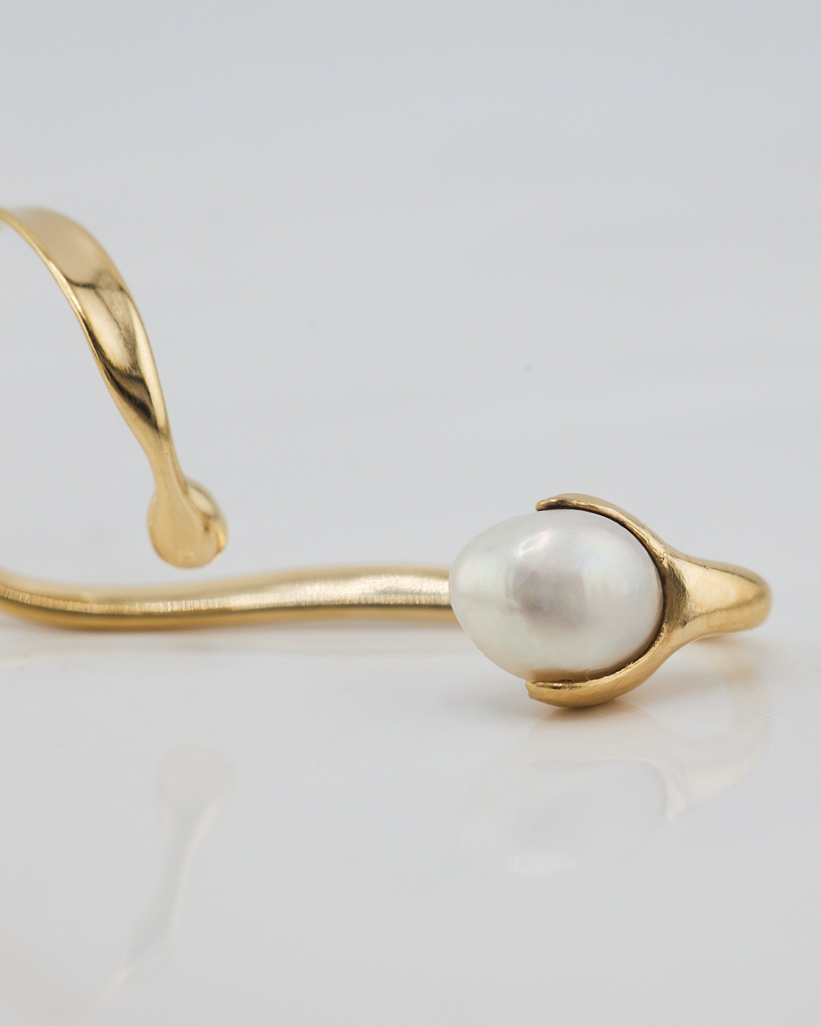 MAGNOLIA EARCUFF