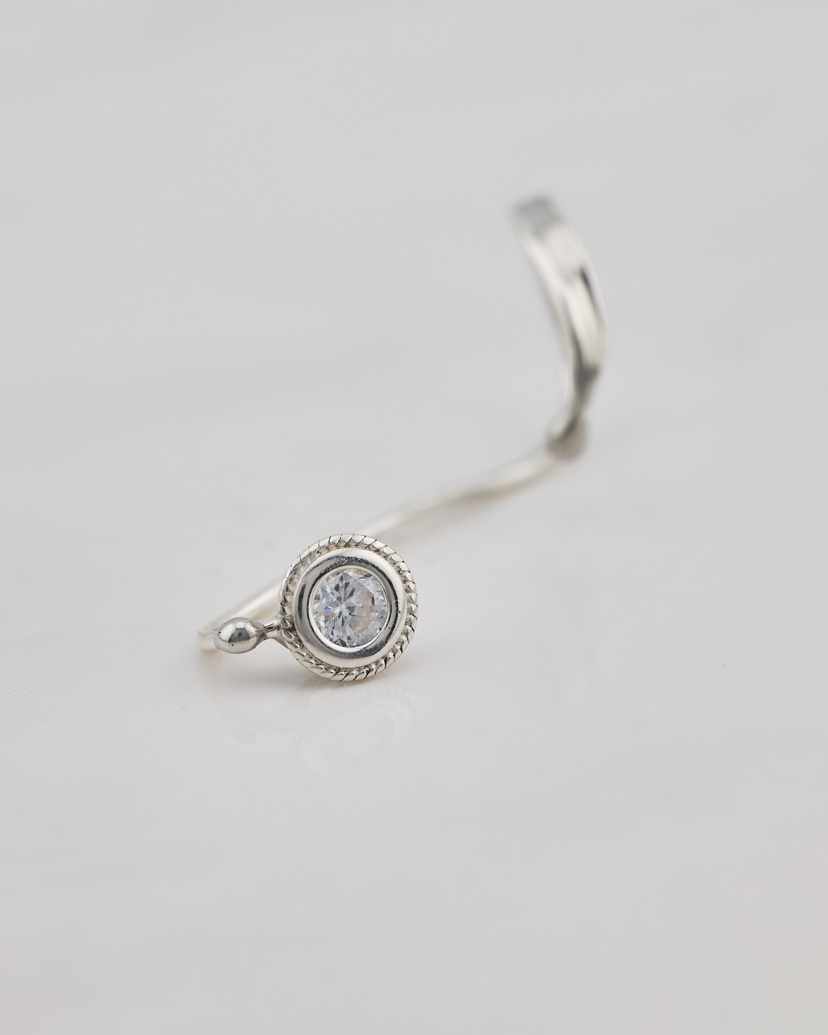 A CLASSIC EARCUFF Nella & Sina